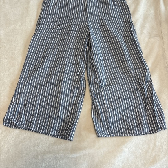 Striped jumpsuit - Picture 2 of 6